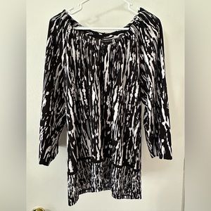 Ladies black and white blouse